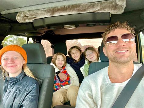 kai knapp|Ryan Phillippe Shares Rare Photo with 12